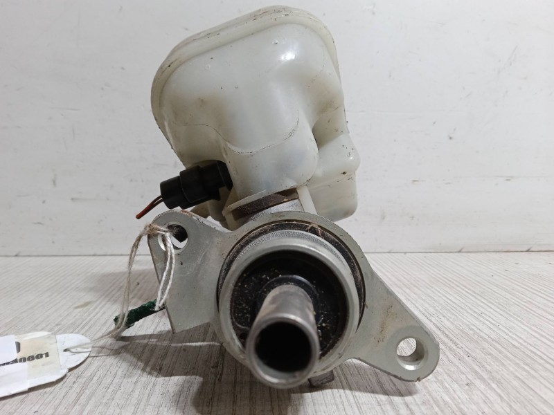 Recambio de bomba freno para opel corsa c (x01) 1.2 (f08, f68) referencia OEM IAM   