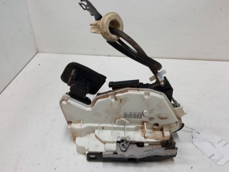 Recambio de cerradura puerta delantera derecha para volkswagen golf vi (5k1) 1.2 tsi referencia OEM IAM 5K1837016D  