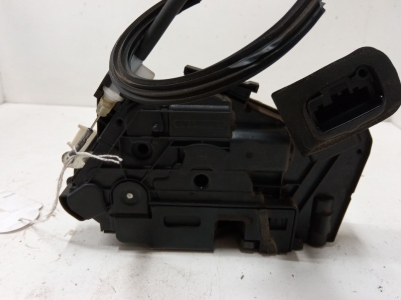 Recambio de cerradura puerta delantera derecha para volkswagen golf vi (5k1) 1.2 tsi referencia OEM IAM 5K1837016D  