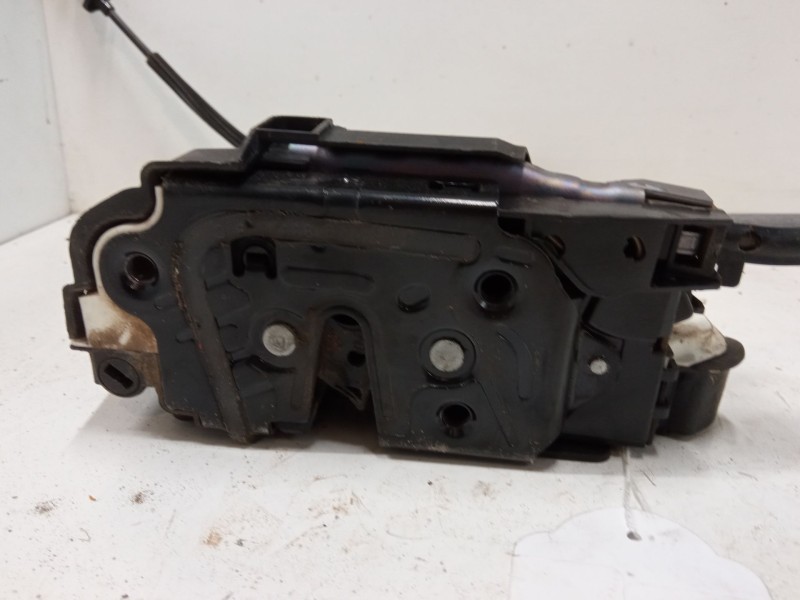 Recambio de cerradura puerta trasera derecha para volkswagen golf vi (5k1) 1.2 tsi referencia OEM IAM 5K4839016M  