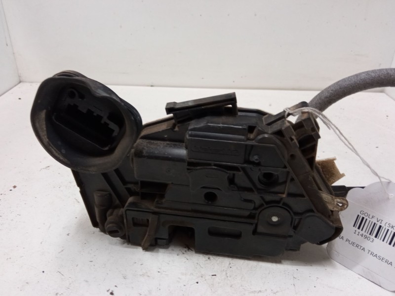 Recambio de cerradura puerta trasera izquierda para volkswagen golf vi (5k1) 1.2 tsi referencia OEM IAM 5K4839015M  