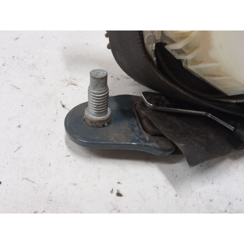 Recambio de cinturon seguridad delantero derecho para citroën c3 ii (sc_) 1.0 vti 68 referencia OEM IAM   