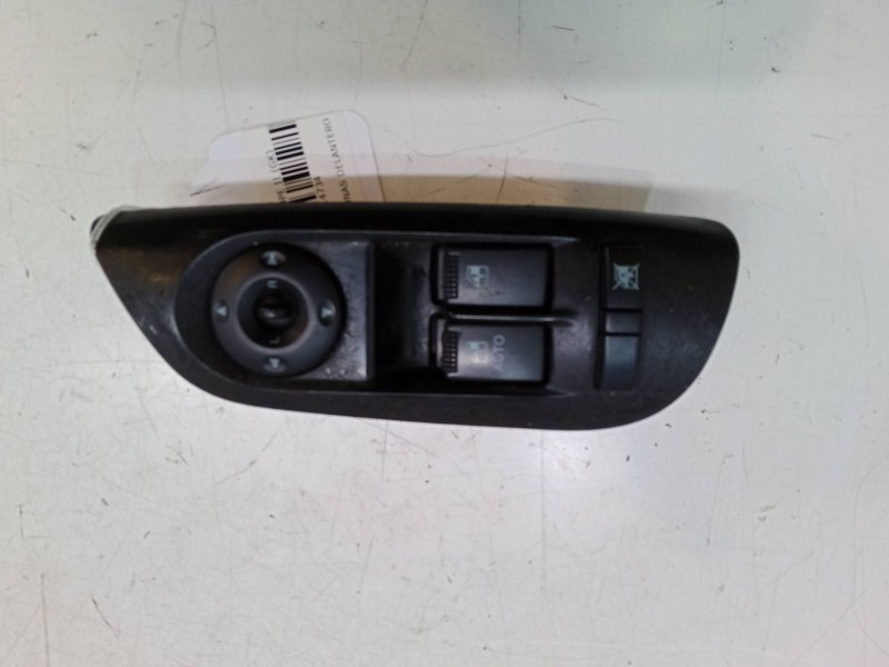 Recambio de mando elevalunas delantero izquierdo para hyundai coupe ii (gk) 1.6 16v referencia OEM IAM 935702C500  