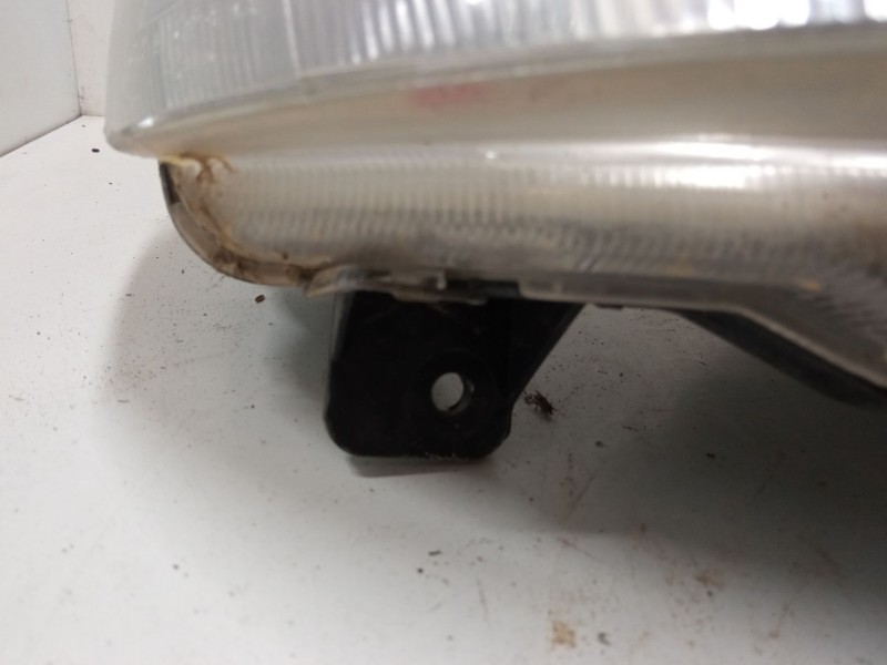 Recambio de faro derecho para peugeot 106 ii (1a_, 1c_) 1.4 i referencia OEM IAM   