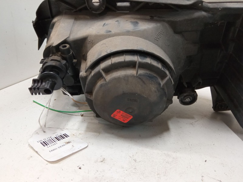 Recambio de faro derecho para peugeot 106 ii (1a_, 1c_) 1.4 i referencia OEM IAM   