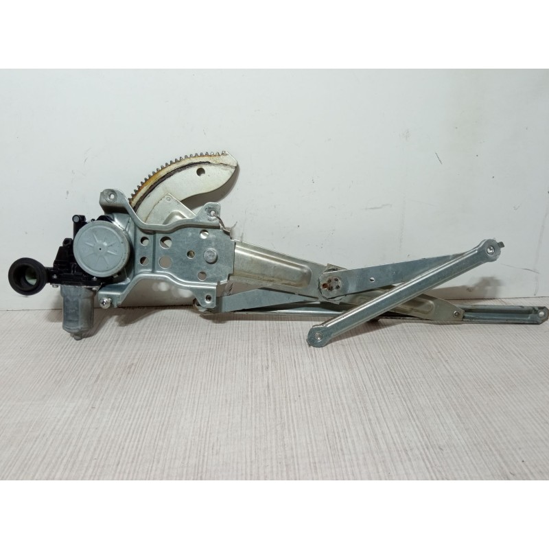 Recambio de elevalunas electrico delantero izquierdo para suzuki swift iii (mz, ez) 1.3 ddis (rs 413d) referencia OEM IAM 83460-