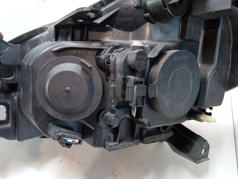 Recambio de faro derecho para renault clio iii (br0/1, cr0/1) 1.5 dci (br17, cr17) referencia OEM IAM   