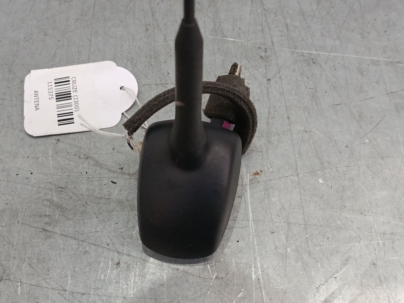 Recambio de antena para chevrolet cruze (j300) 2.0 cdi referencia OEM IAM   