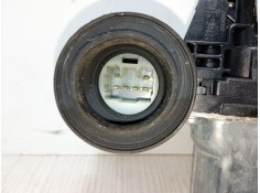 Recambio de elevalunas electrico delantero izquierdo para suzuki swift iii (mz, ez) 1.3 ddis (rs 413d) referencia OEM IAM 83460- 2