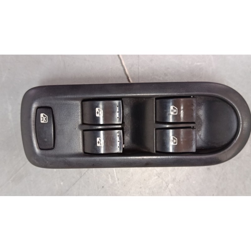 Recambio de mando elevalunas delantero izquierdo para renault scénic ii (jm0/1_) 1.5 dci (jm1e, jm16) referencia OEM IAM   