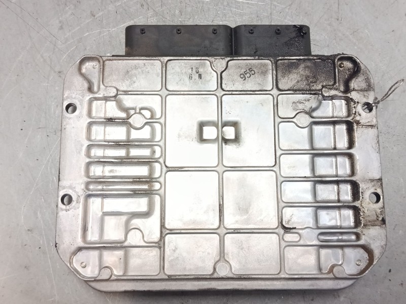 Recambio de centralita motor uce para opel astra j (p10) 1.7 cdti (68) referencia OEM IAM 55579893 MB2757001011 
