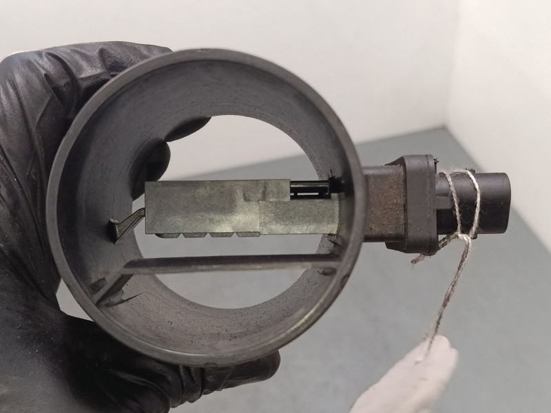 Recambio de caudalimetro para opel astra j (p10) 1.7 cdti (68) referencia OEM IAM 55561912 0281002940 