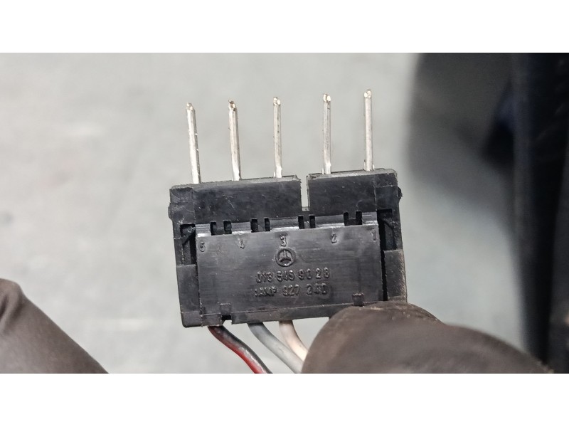 Recambio de retrovisor electrico izquierdo para mercedes-benz clase a (w168) a 190 (168.032, 168.132) referencia OEM IAM   