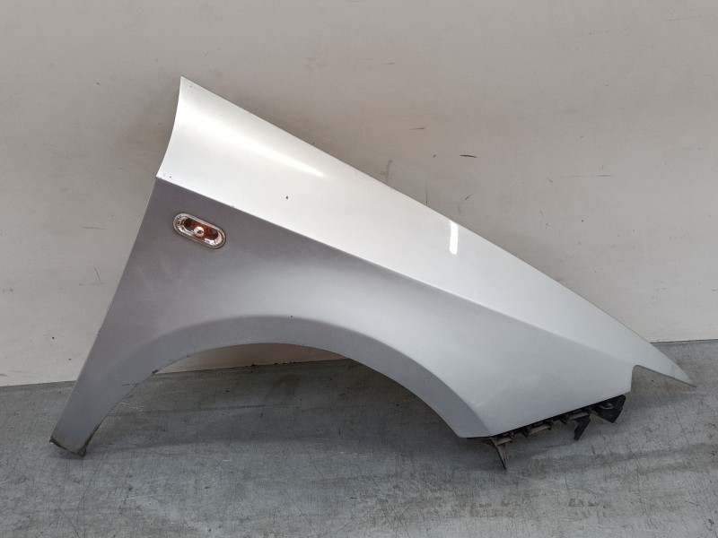 Recambio de aleta delantera derecha para seat ibiza iv sc (6j1, 6p5) 1.4 referencia OEM IAM   