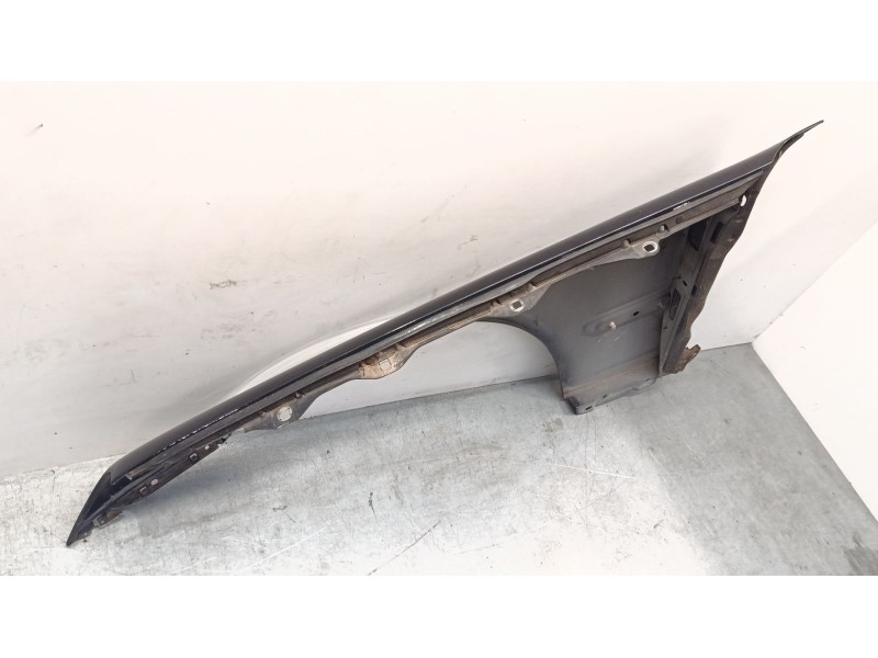 Recambio de aleta delantera derecha para mercedes-benz clase c (w203) c 200 kompressor (203.042) referencia OEM IAM   
