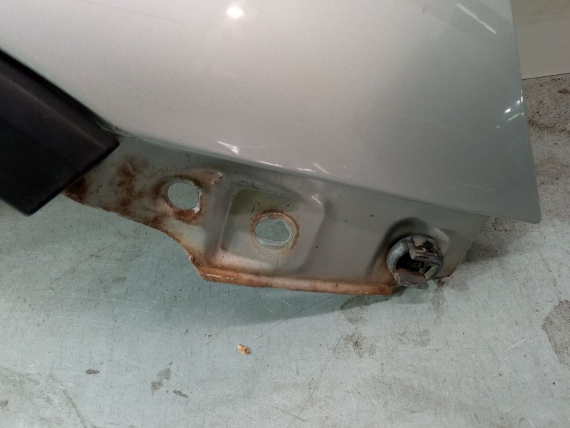 Recambio de aleta delantera derecha para opel combo tour 1.6 referencia OEM IAM   