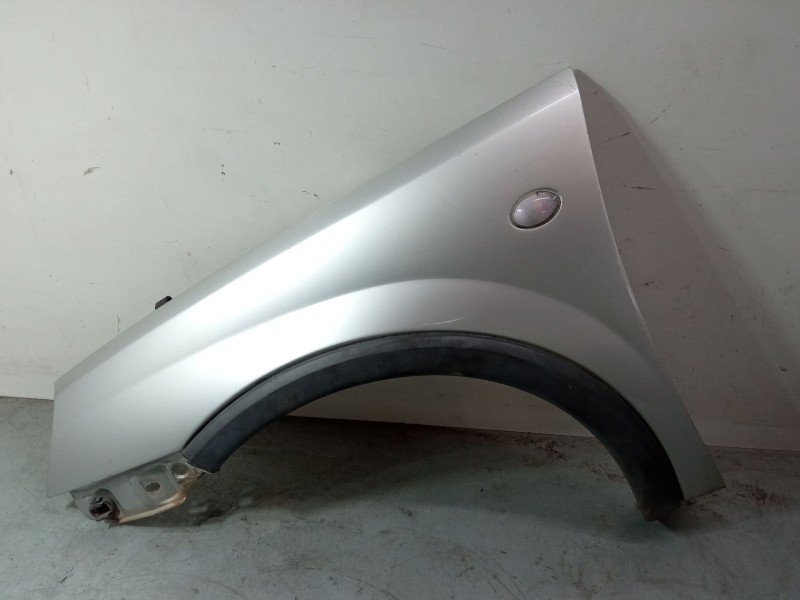 Recambio de aleta delantera izquierda para opel combo tour 1.6 referencia OEM IAM   