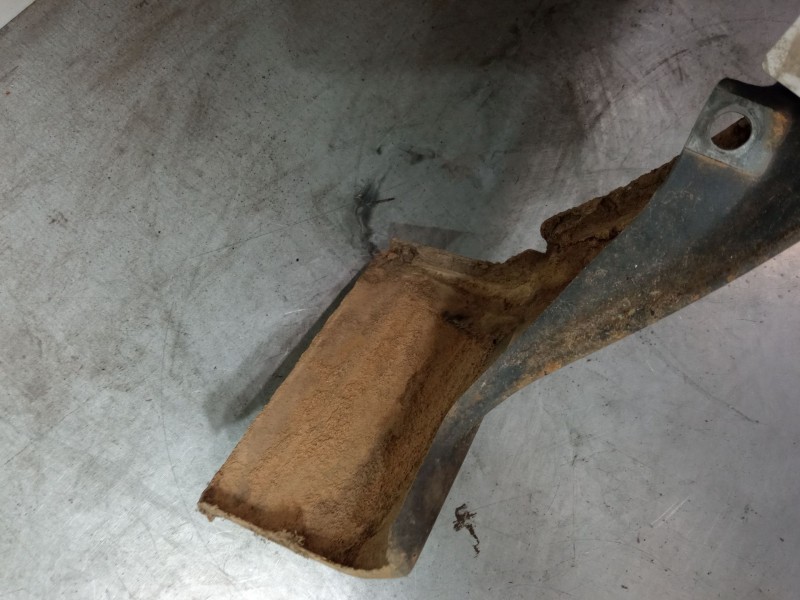 Recambio de aleta delantera derecha para ford fusion (ju_) 1.4 tdci referencia OEM IAM   