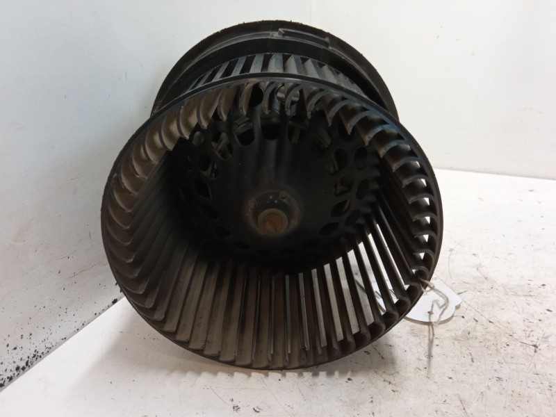 Recambio de motor calefaccion para peugeot 207 sw (wk_) 1.4 16v referencia OEM IAM   