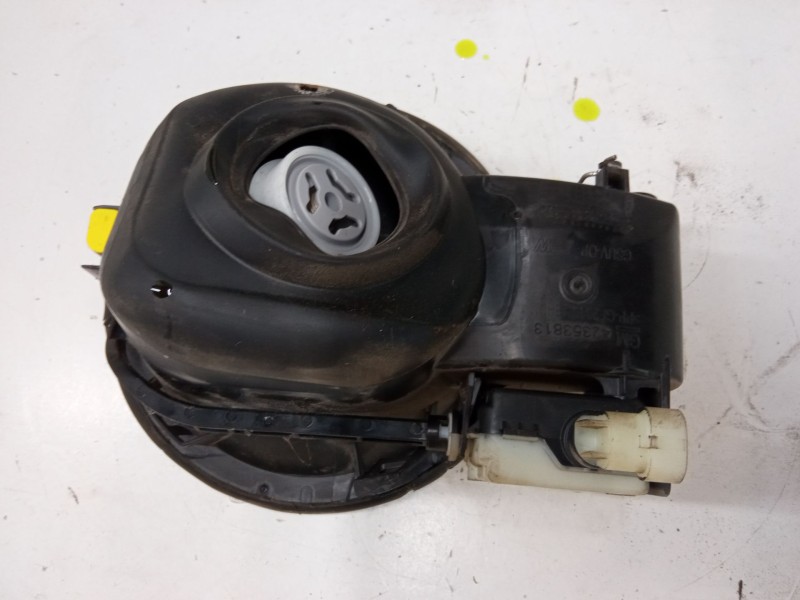 Recambio de tapa exterior combustible para opel mokka / mokka x (j13) 1.4 (_76) referencia OEM IAM 42353811  