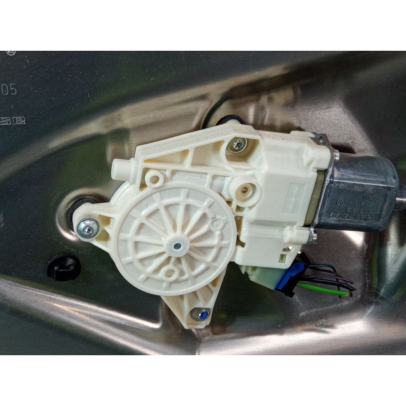 Recambio de elevalunas electrico delantero derecho para mercedes-benz clase e (w212) e 350 cgi (212.057) referencia OEM IAM A212