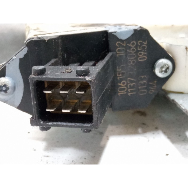 Recambio de elevalunas electrico delantero derecho para opel vectra c gts (z02) 1.9 cdti (f68) referencia OEM IAM   