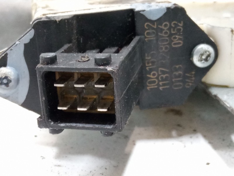 Recambio de elevalunas electrico delantero derecho para opel vectra c gts (z02) 1.9 cdti (f68) referencia OEM IAM   
