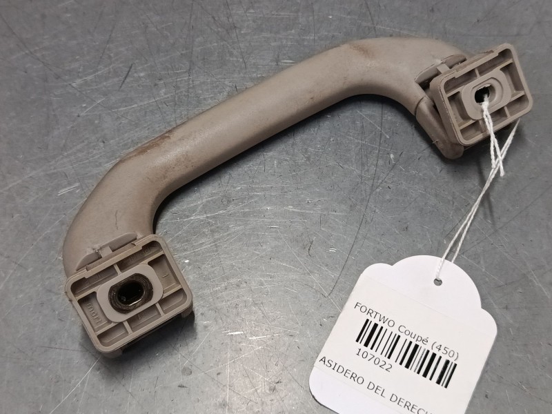 Recambio de asidero del derecho para smart fortwo coupé (450) 0.7 (450.352, 450.332) referencia OEM IAM   