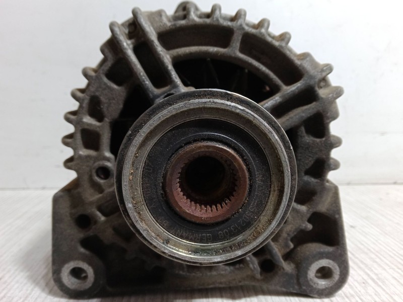 Recambio de alternador para renault twingo ii (cn0_) 1.5 dci (cn0e) referencia OEM IAM   