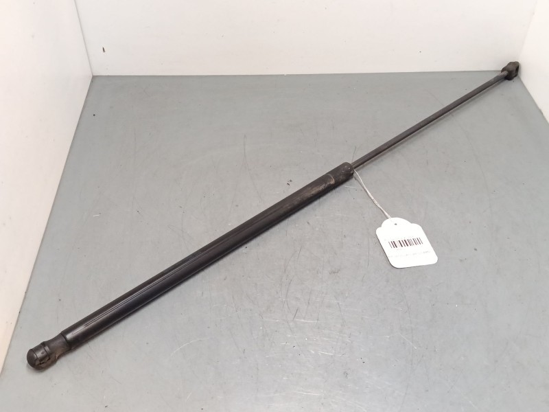 Recambio de amortiguadores capo para audi a3 sportback (8pa) 2.0 tdi 16v referencia OEM IAM   
