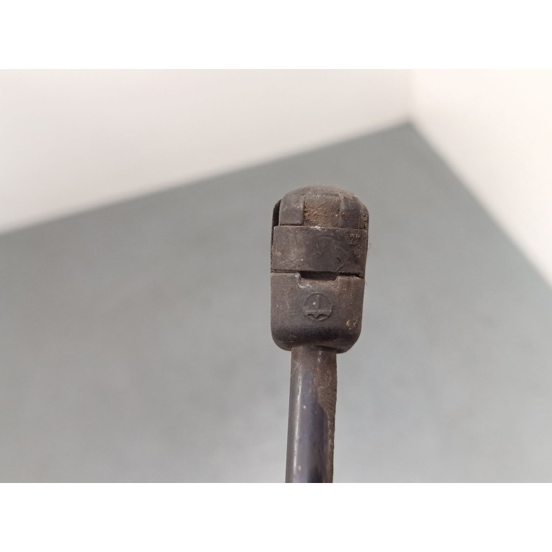 Recambio de amortiguadores capo para audi a3 sportback (8pa) 2.0 tdi 16v referencia OEM IAM   
