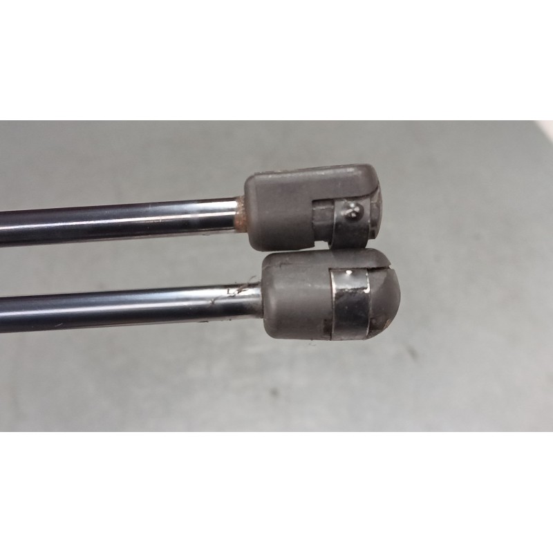 Recambio de amortiguadores malet/porton para renault scénic ii (jm0/1_) 1.9 dci (jm0g, jm12, jm1g, jm2c) referencia OEM IAM   