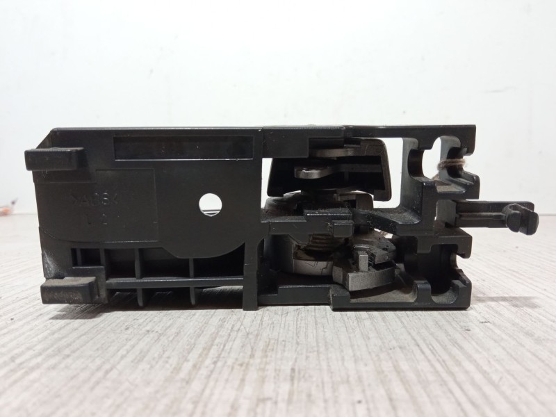 Recambio de maneta interior puerta delantera izquierda para suzuki swift iii (mz, ez) 1.3 ddis (rs 413d) referencia OEM IAM   