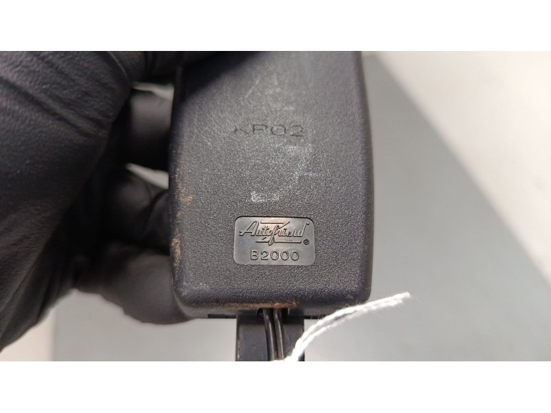 Recambio de anclaje cinturon delantero derecho para mazda 2 (de_, dh_) 1.5 (de5fs) referencia OEM IAM   
