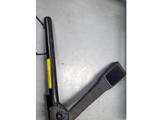 Recambio de anclaje cinturon delantero derecho para opel vectra c (z02) 1.8 16v referencia OEM IAM   