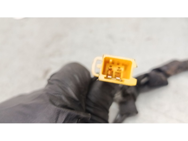 Recambio de anclaje cinturon delantero izquierdo para opel vectra c (z02) 1.8 16v referencia OEM IAM   