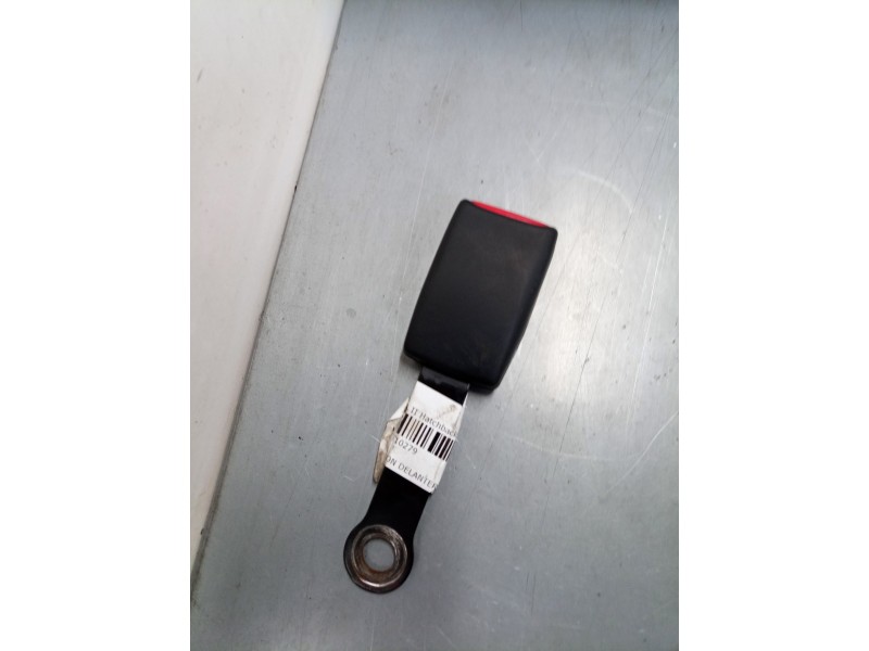 Recambio de anclaje cinturon delantero izquierdo para nissan almera ii hatchback (n16) 2.2 di referencia OEM IAM   