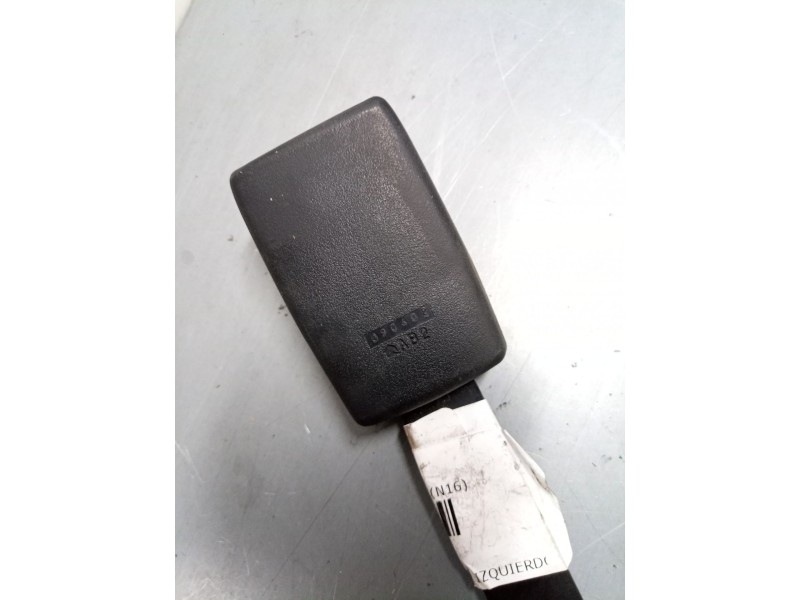 Recambio de anclaje cinturon delantero izquierdo para nissan almera ii hatchback (n16) 2.2 di referencia OEM IAM   