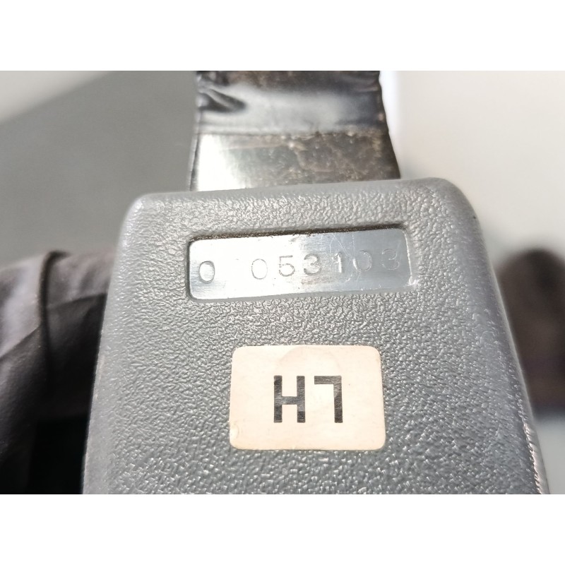 Recambio de anclaje cinturon delantero izquierdo para hyundai santa fé i (sm) 2.0 crdi 4x4 referencia OEM IAM   