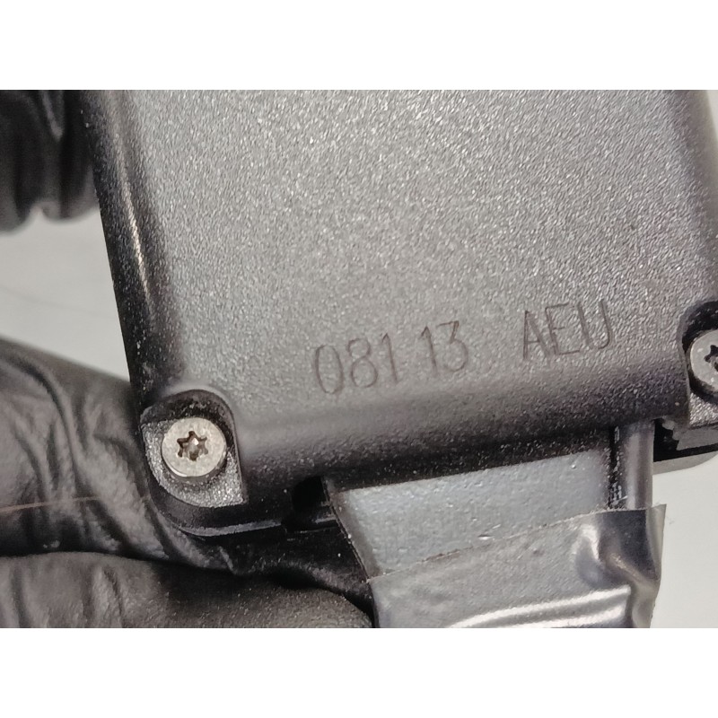 Recambio de anclaje cinturon delantero derecho para peugeot 208 i (ca_, cc_) 1.2 vti 82 referencia OEM IAM   