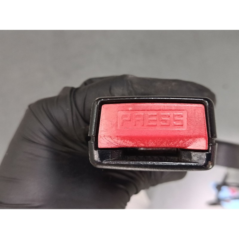 Recambio de anclaje cinturon delantero derecho para citroën c3 i (fc_, fn_) 1.4 hdi referencia OEM IAM   