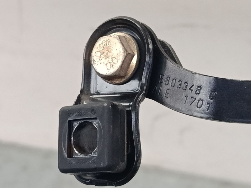 Recambio de anclaje cinturon delantero derecho para audi a3 (8l1) 1.9 tdi referencia OEM IAM   