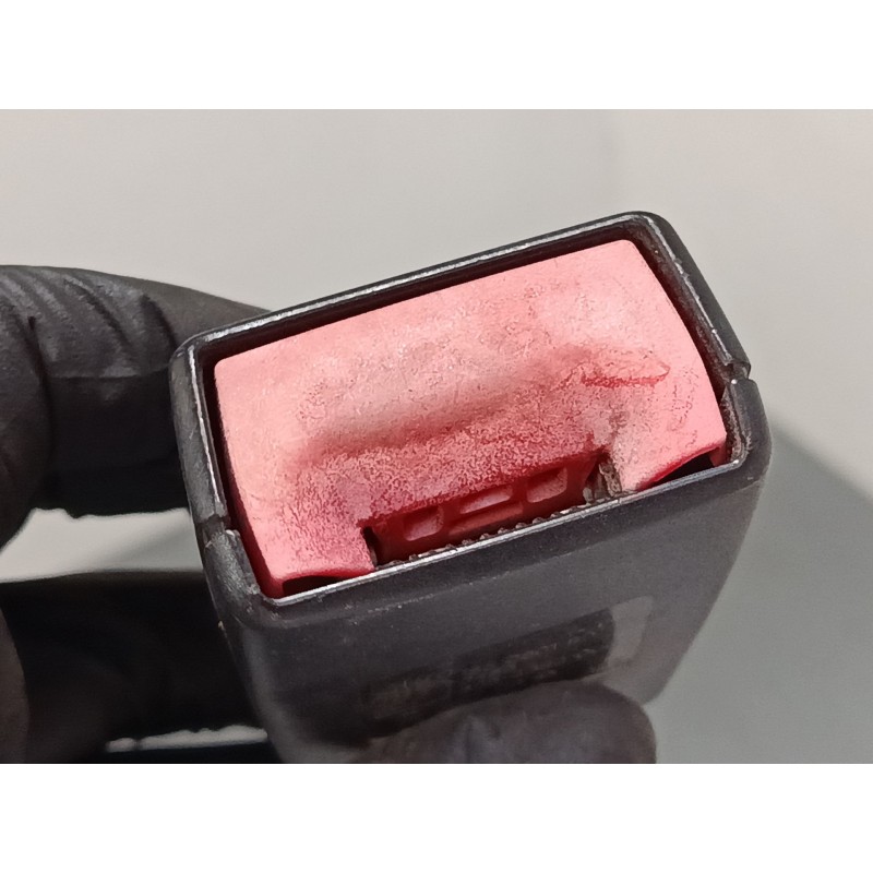 Recambio de anclaje cinturon delantero derecho para fiat grande punto van (199_) 1.3 jtd multijet (199cxc1a) referencia OEM IAM 