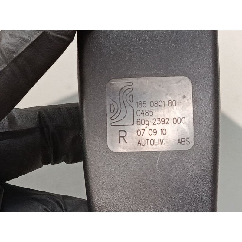 Recambio de anclaje cinturon delantero derecho para fiat grande punto van (199_) 1.3 jtd multijet (199cxc1a) referencia OEM IAM 