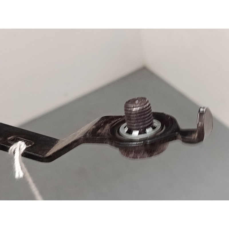 Recambio de anclaje cinturon delantero derecho para fiat grande punto van (199_) 1.3 jtd multijet (199cxc1a) referencia OEM IAM 