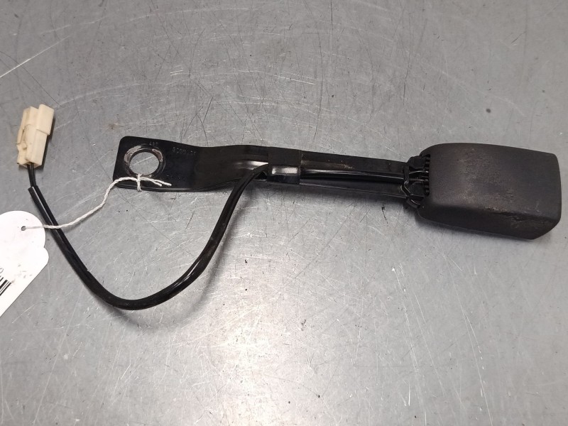 Recambio de anclaje cinturon delantero izquierdo para suzuki sx4 (ey, gy) 1.9 ddis (rw 419d) referencia OEM IAM   