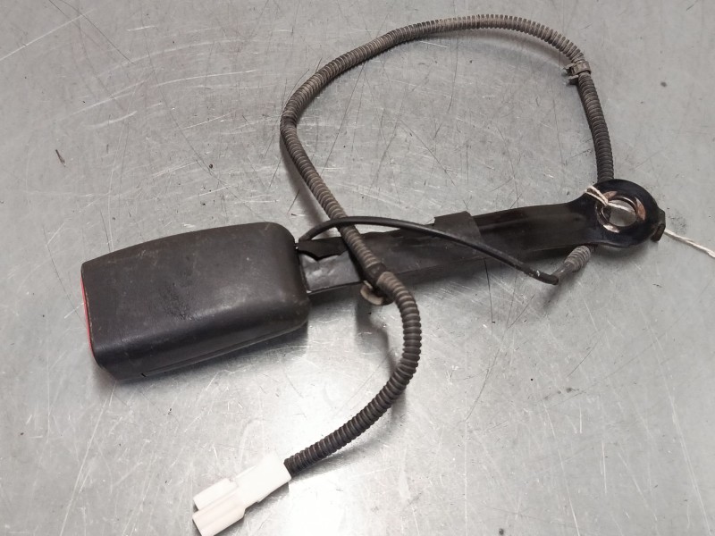 Recambio de anclaje cinturon delantero izquierdo para hyundai ix20 (jc) 1.4 referencia OEM IAM   