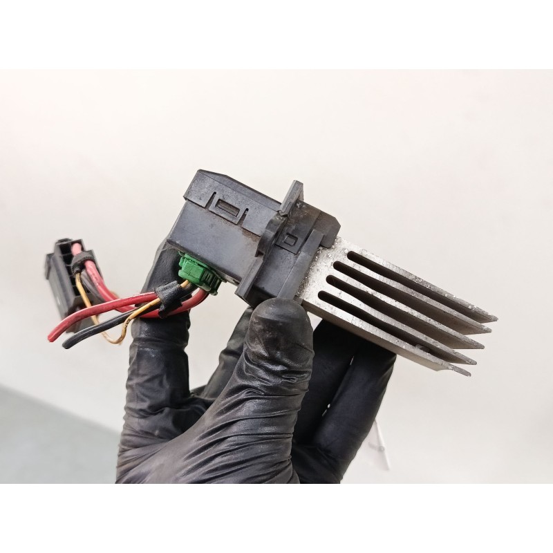 Recambio de resistencia calefaccion para renault megane ii station wagon (km0/1_) 1.5 dci (km02, km13) referencia OEM IAM F65716