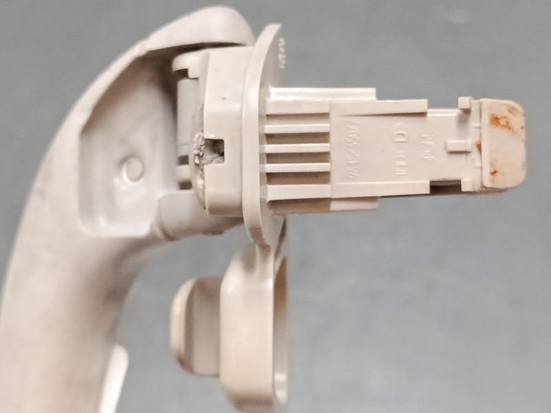 Recambio de asidero trasero izquierdo para peugeot 407 (6d_) 1.6 hdi 110 (6d9hzc, 6d9hyc) referencia OEM IAM   