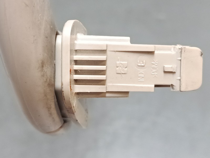 Recambio de asidero trasero izquierdo para peugeot 407 (6d_) 1.6 hdi 110 (6d9hzc, 6d9hyc) referencia OEM IAM   